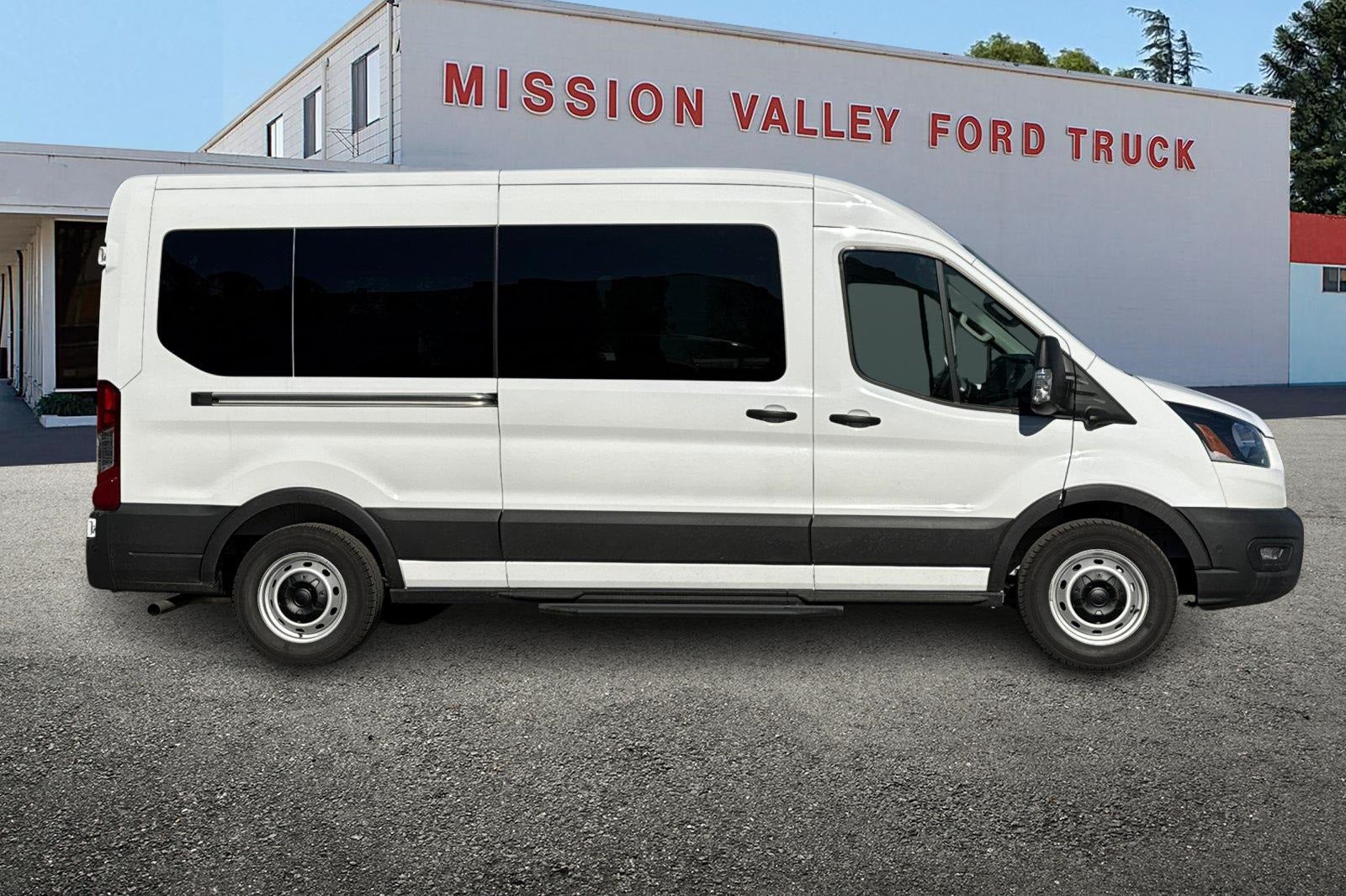 2026 Ford Transit-350 XL