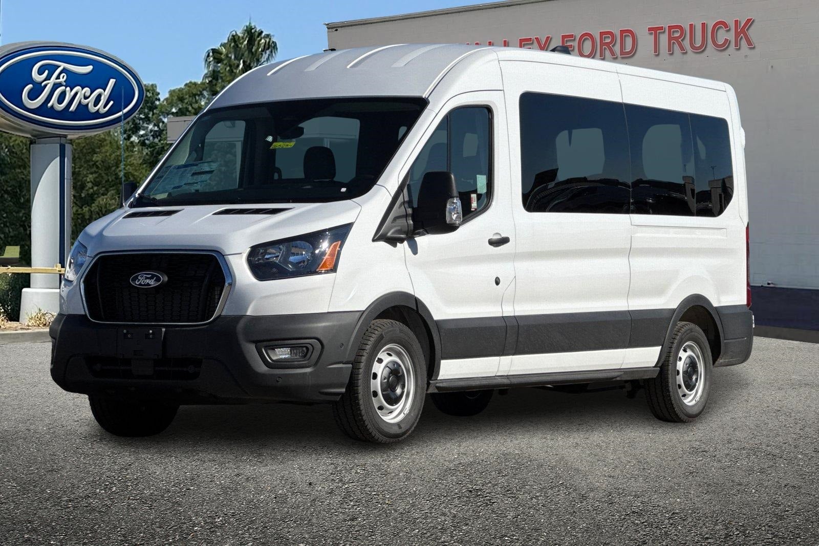 2026 Ford Transit-350 XL