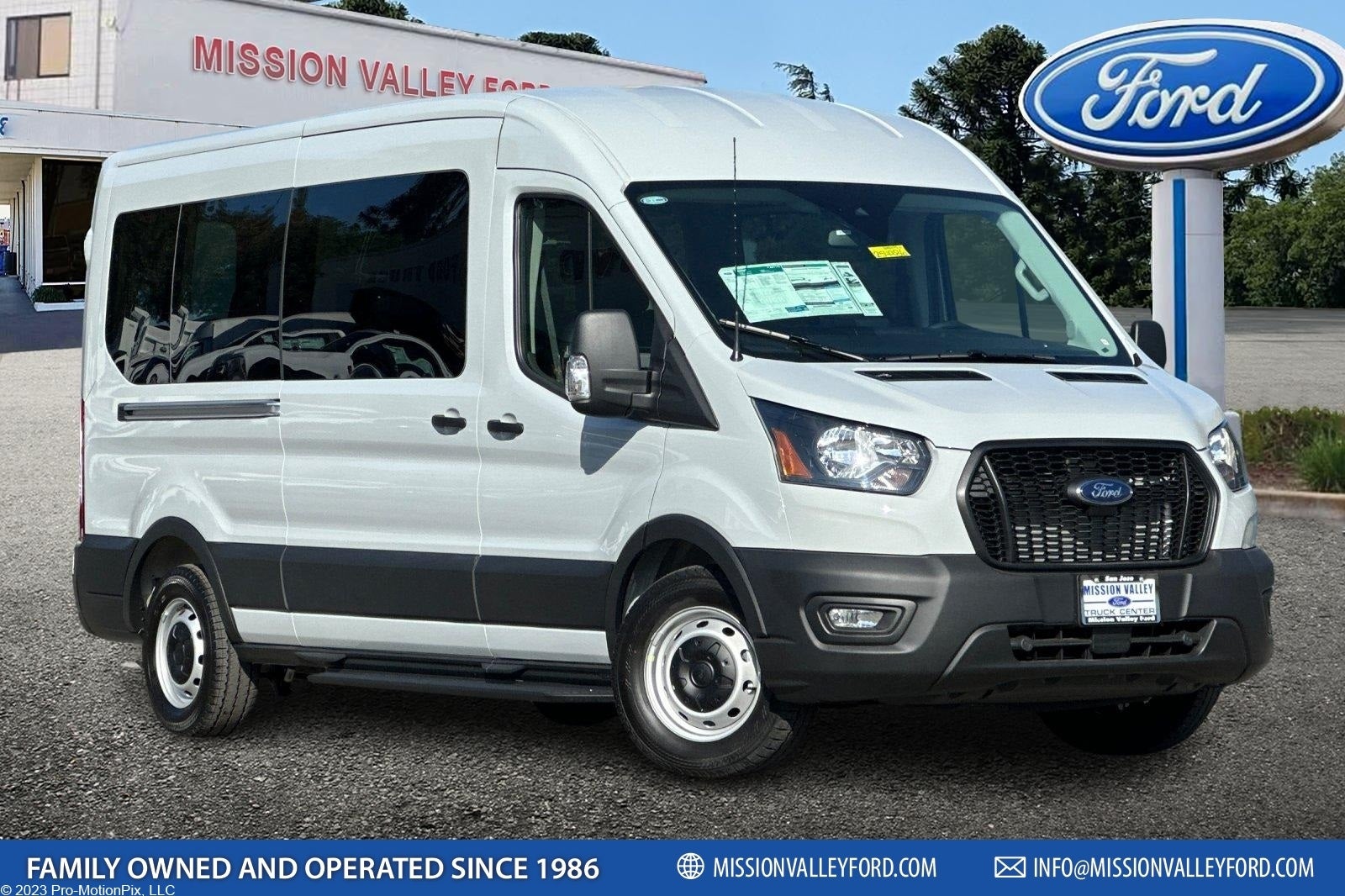 2025 Ford Transit-350 XL
