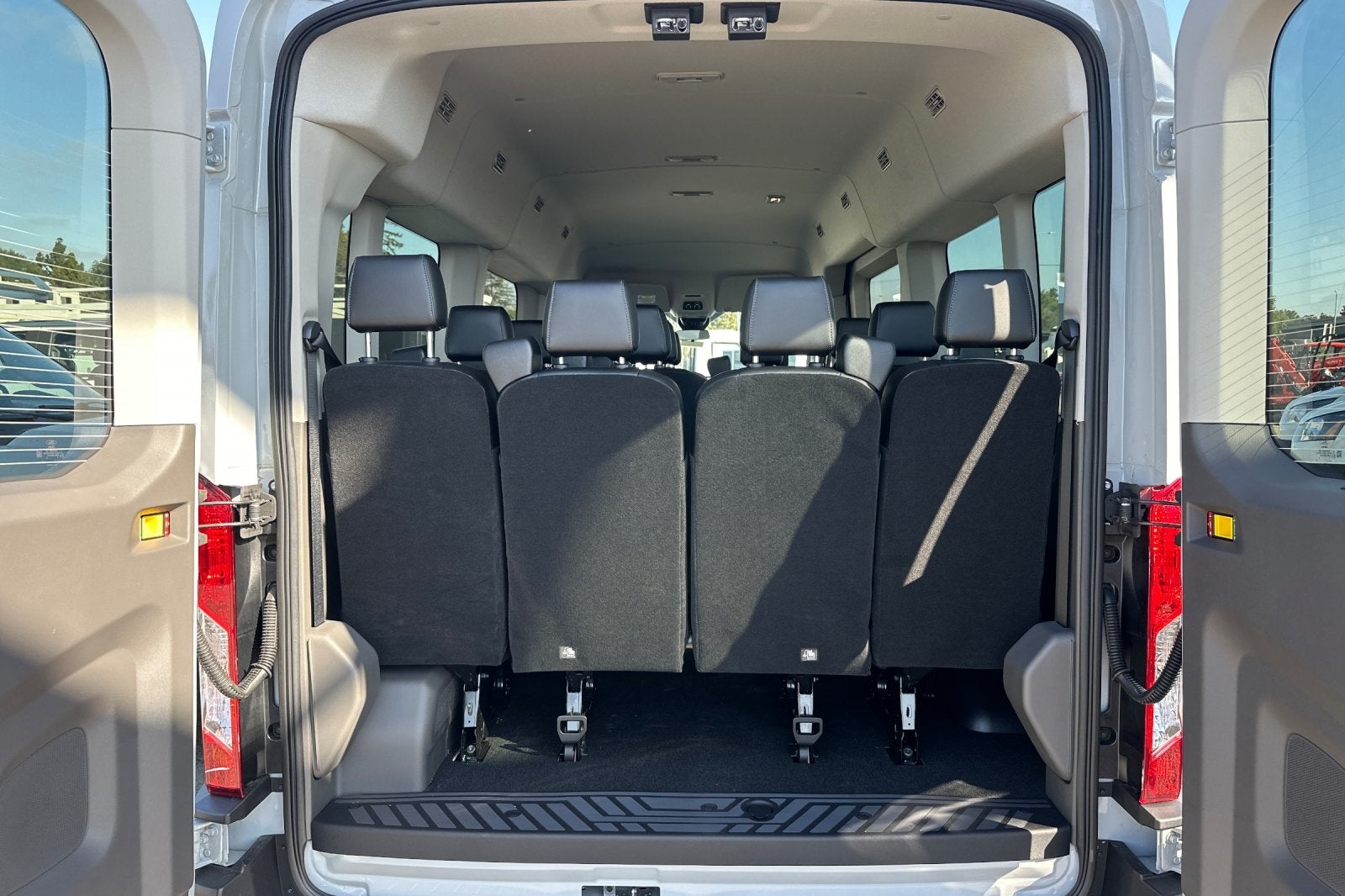 2025 Ford Transit-350 XL