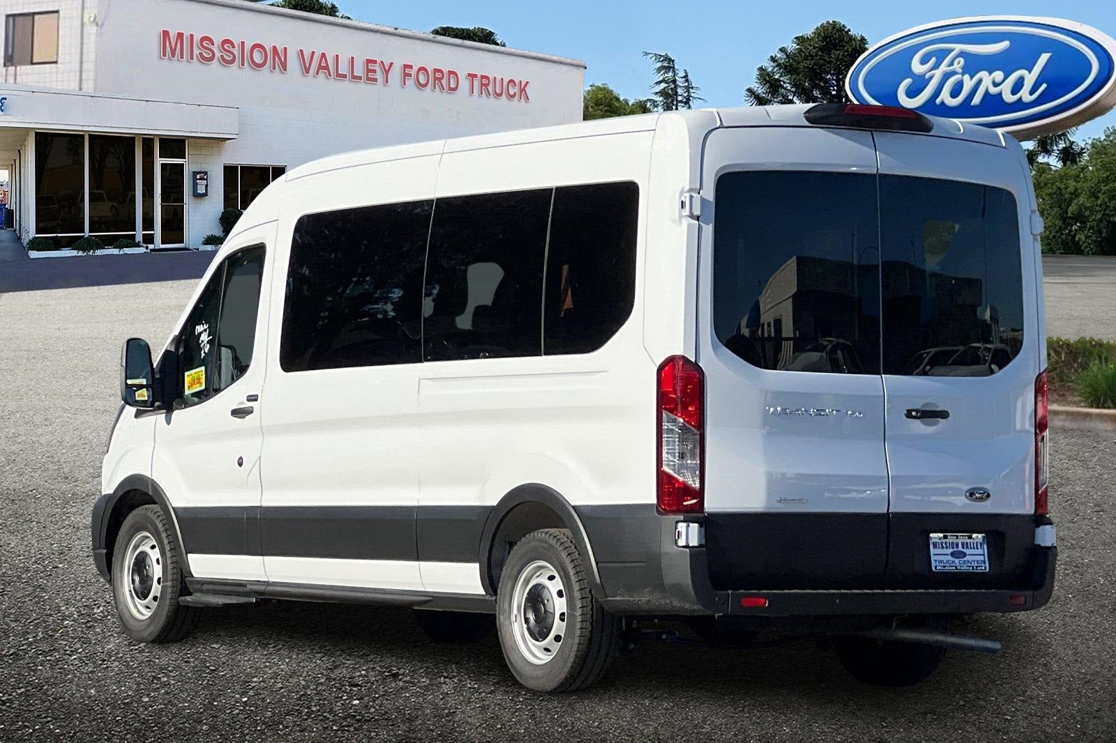 2025 Ford Transit-350 XL