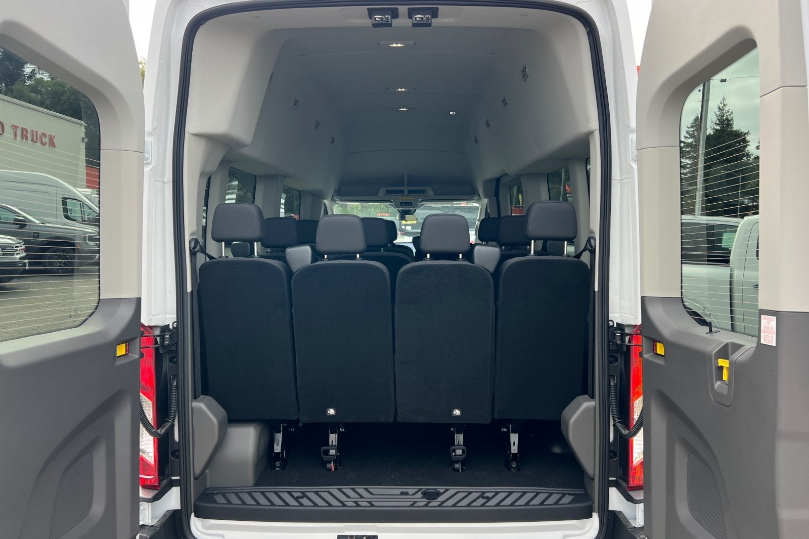 2025 Ford Transit-350 XLT