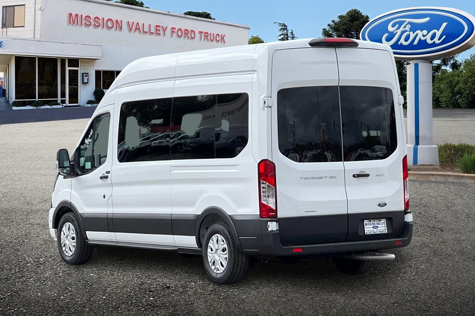 2025 Ford Transit-350 XLT