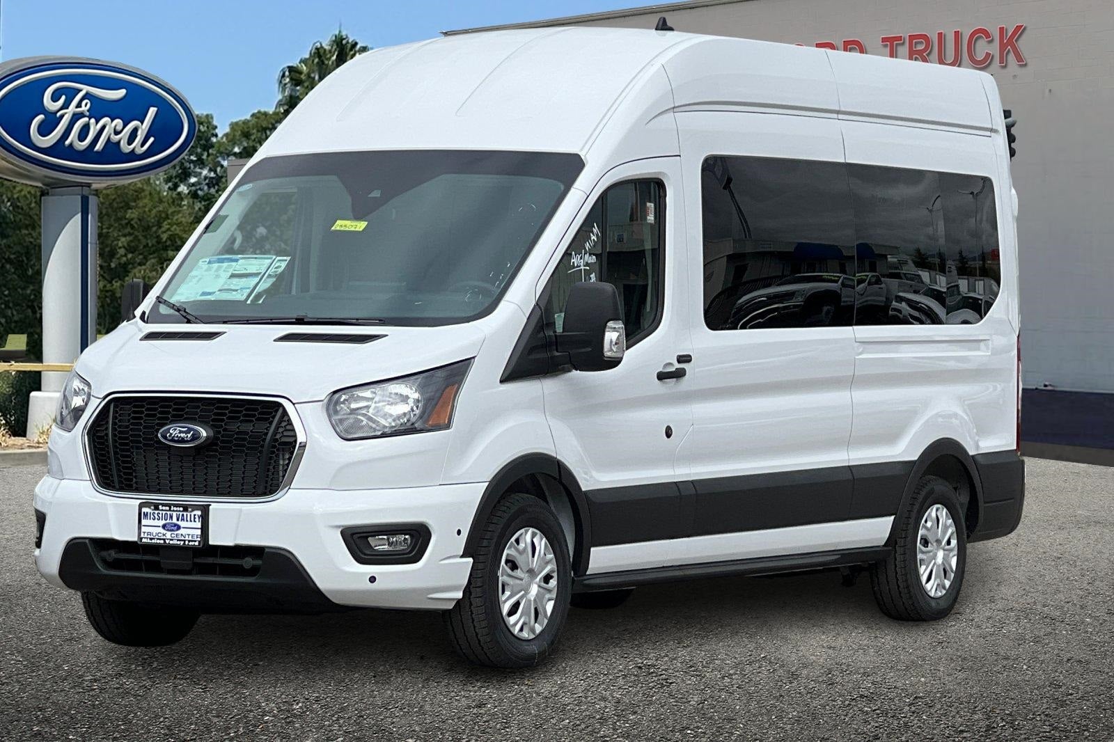 2025 Ford Transit-350 XLT
