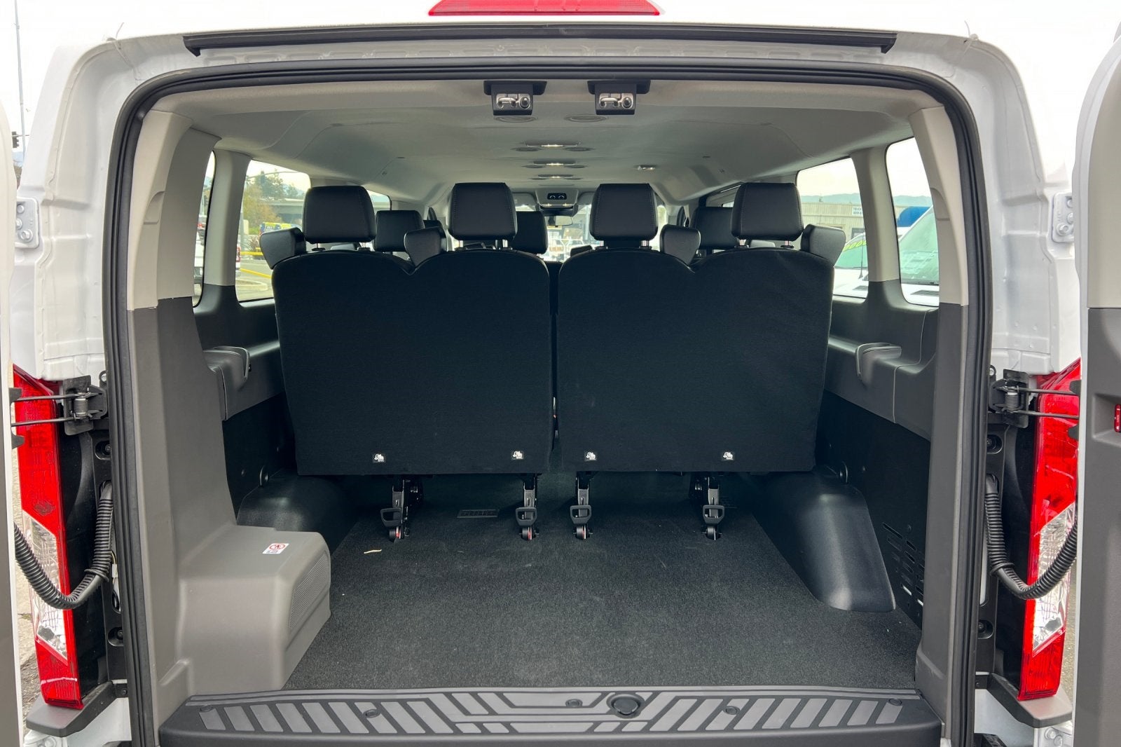 2025 Ford Transit-350 XL