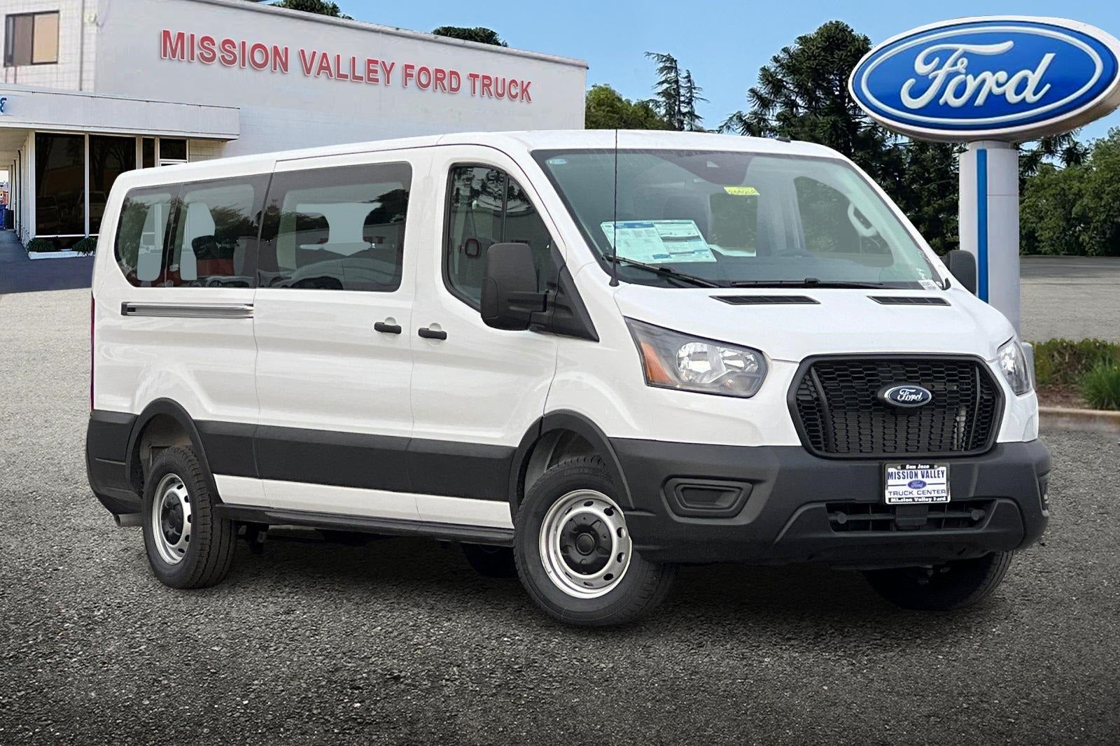 2025 Ford Transit-350 XL