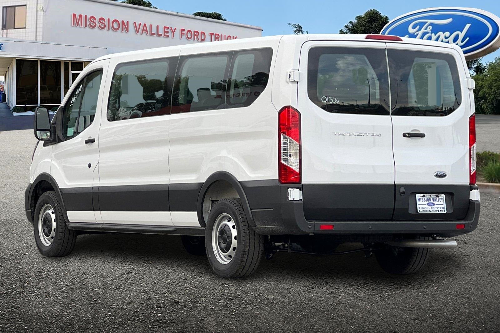 2025 Ford Transit-350 XL