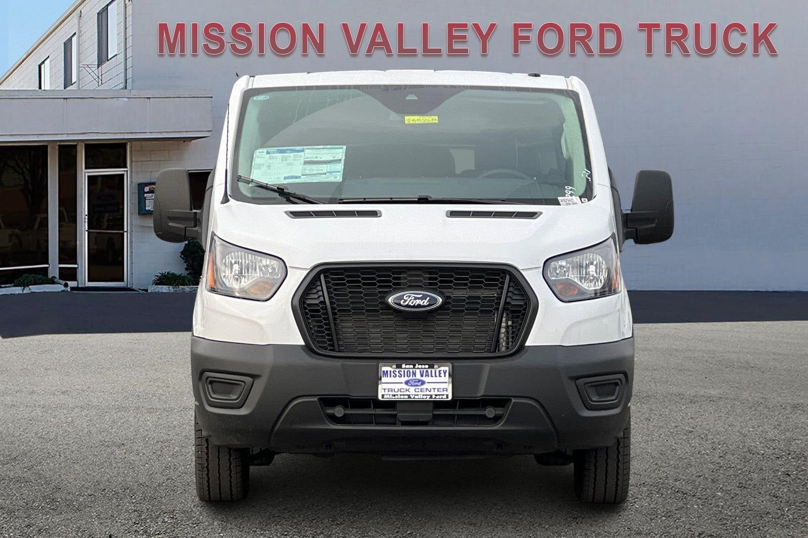 2025 Ford Transit-350 XL