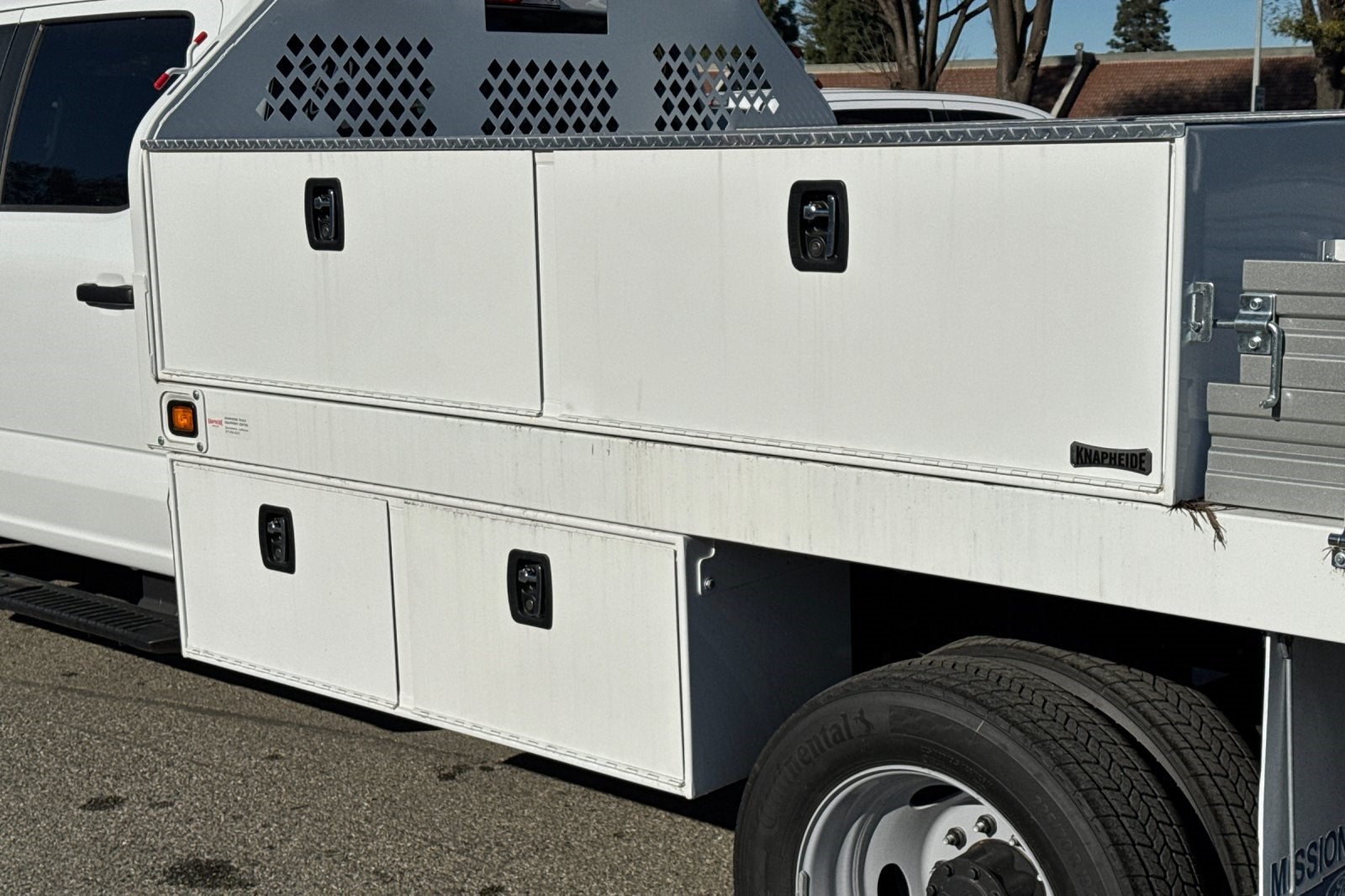 2026 Ford F-550SD XL DRW 4D Crew Cab/Chassis 12' Knapheide Contractor Body