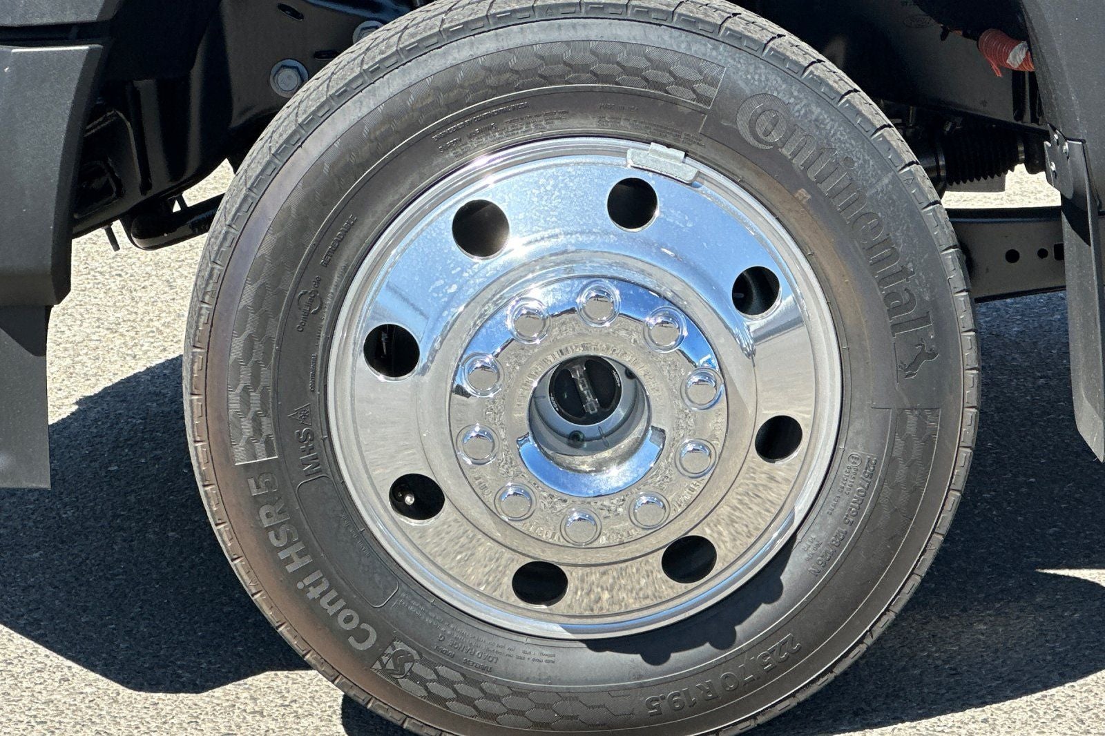 2026 Ford F-550SD Lariat DRW