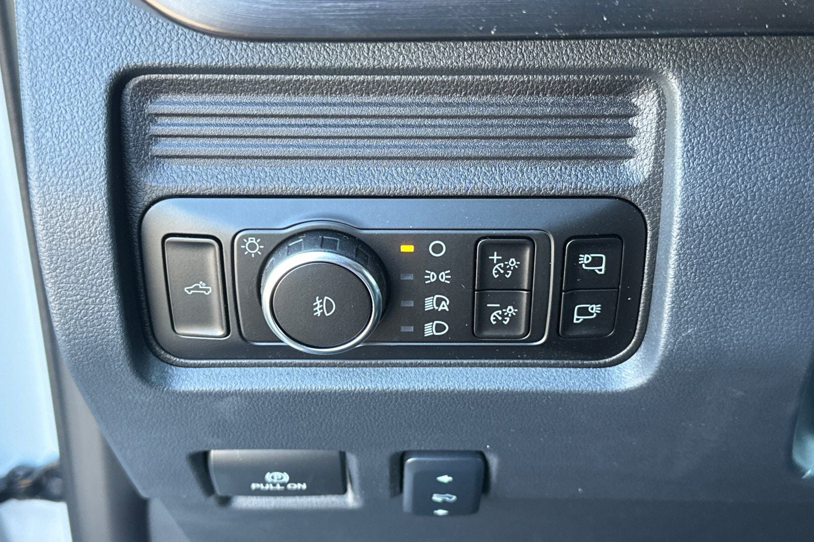 2026 Ford F-550SD Lariat DRW