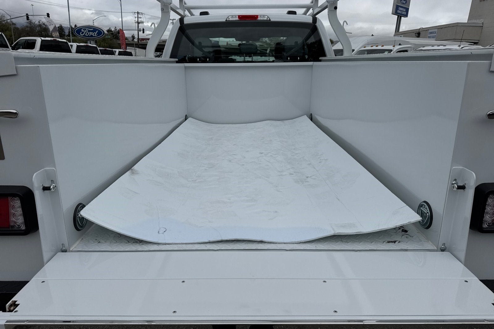 2026 Ford F-250SD XL 4D Extended Cab 8' Royal Service Body