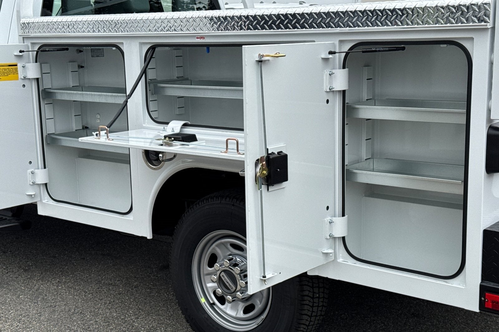 2026 Ford F-250SD XL 4D Extended Cab 8' Royal Service Body