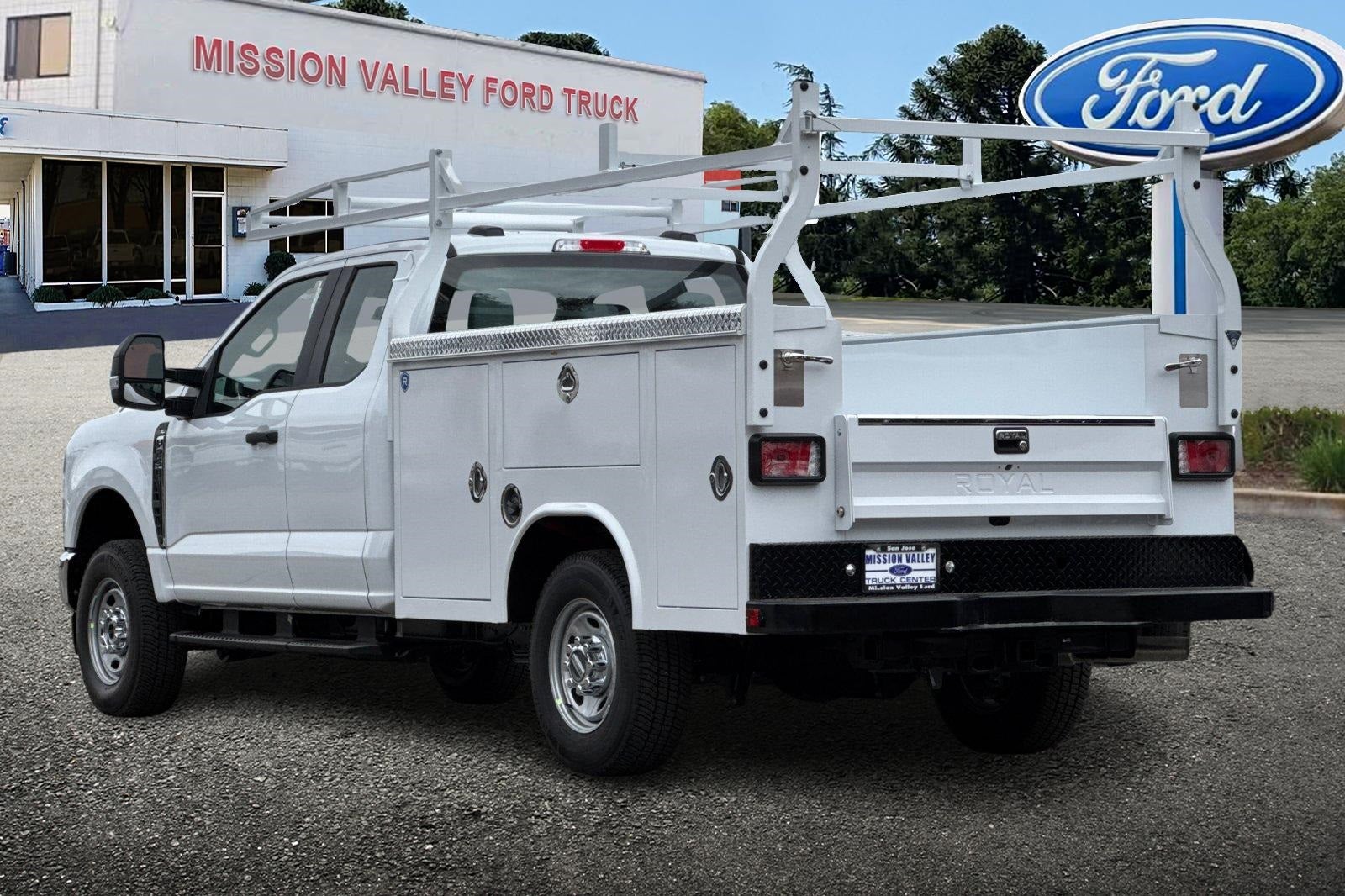 2026 Ford F-250SD XL 4D Extended Cab 8' Royal Service Body