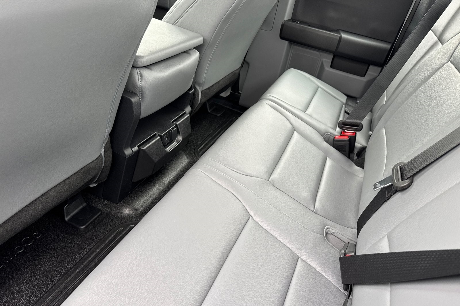 2026 Ford F-250SD XL 4D Extended Cab 8' Royal Service Body