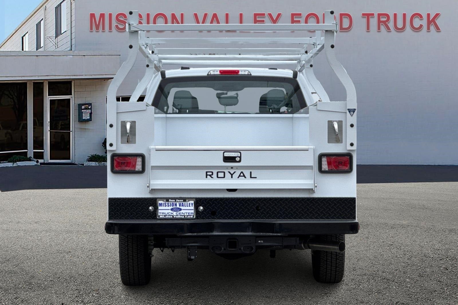 2026 Ford F-250SD XL 4D Extended Cab 8' Royal Service Body