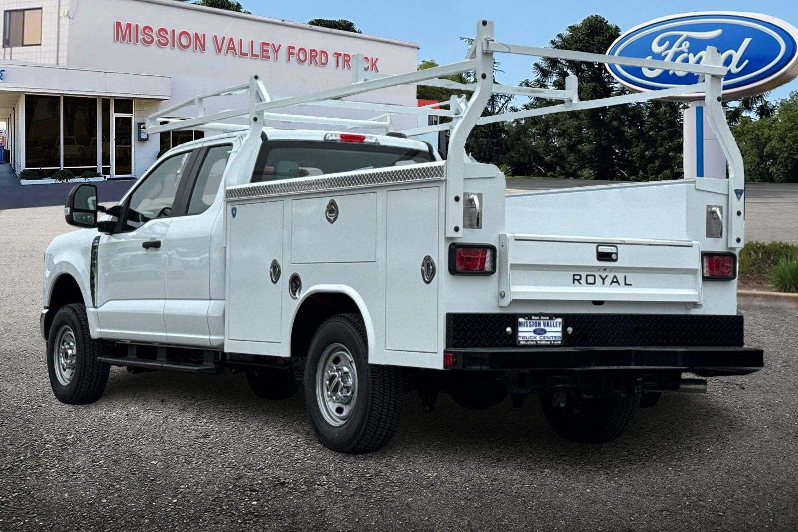 2026 Ford F-250SD XL 4D Extended Cab 8' Royal Service Body