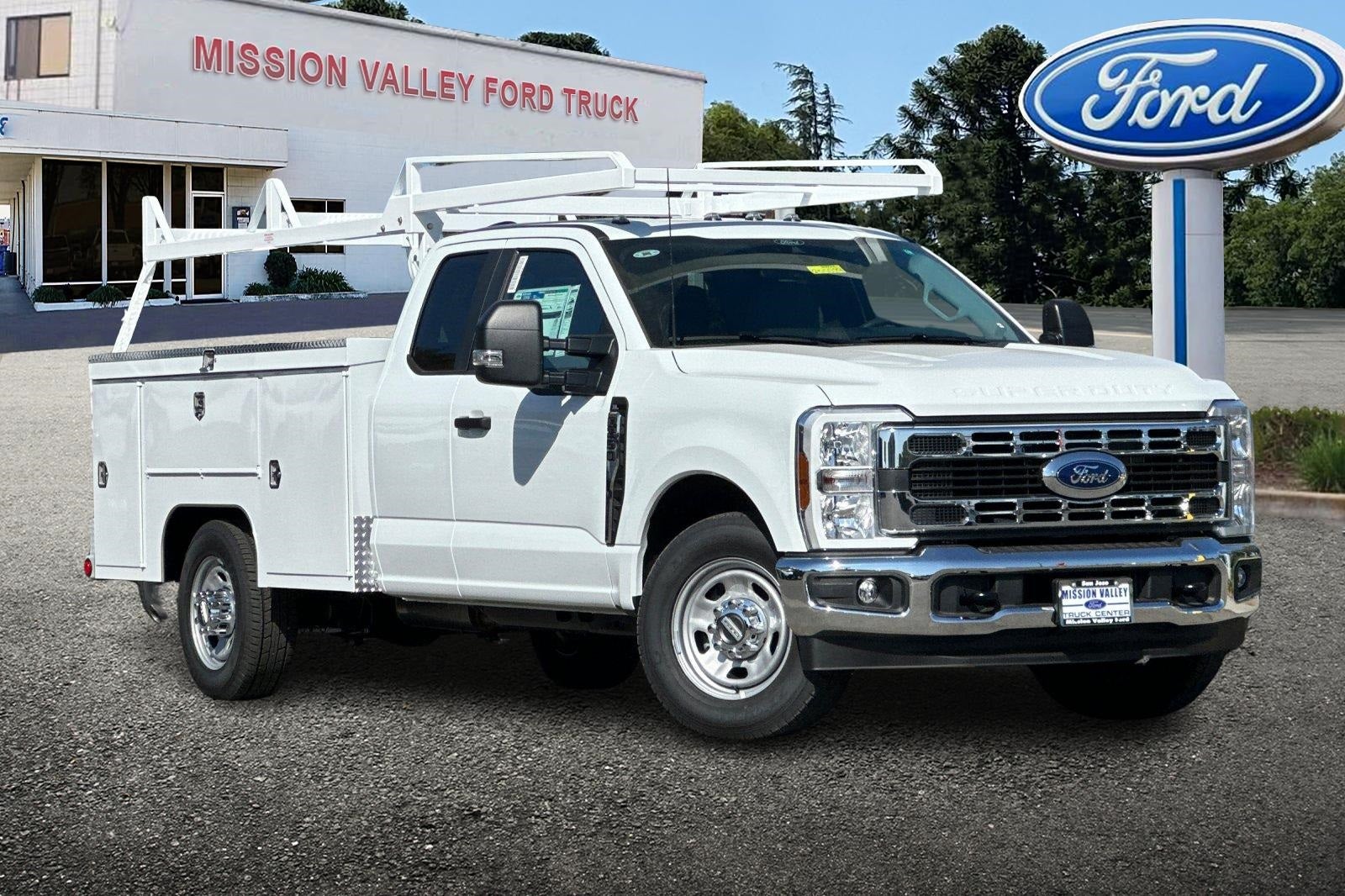 2025 Ford F-350SD XL 9' Scelzi Service/Utility Body