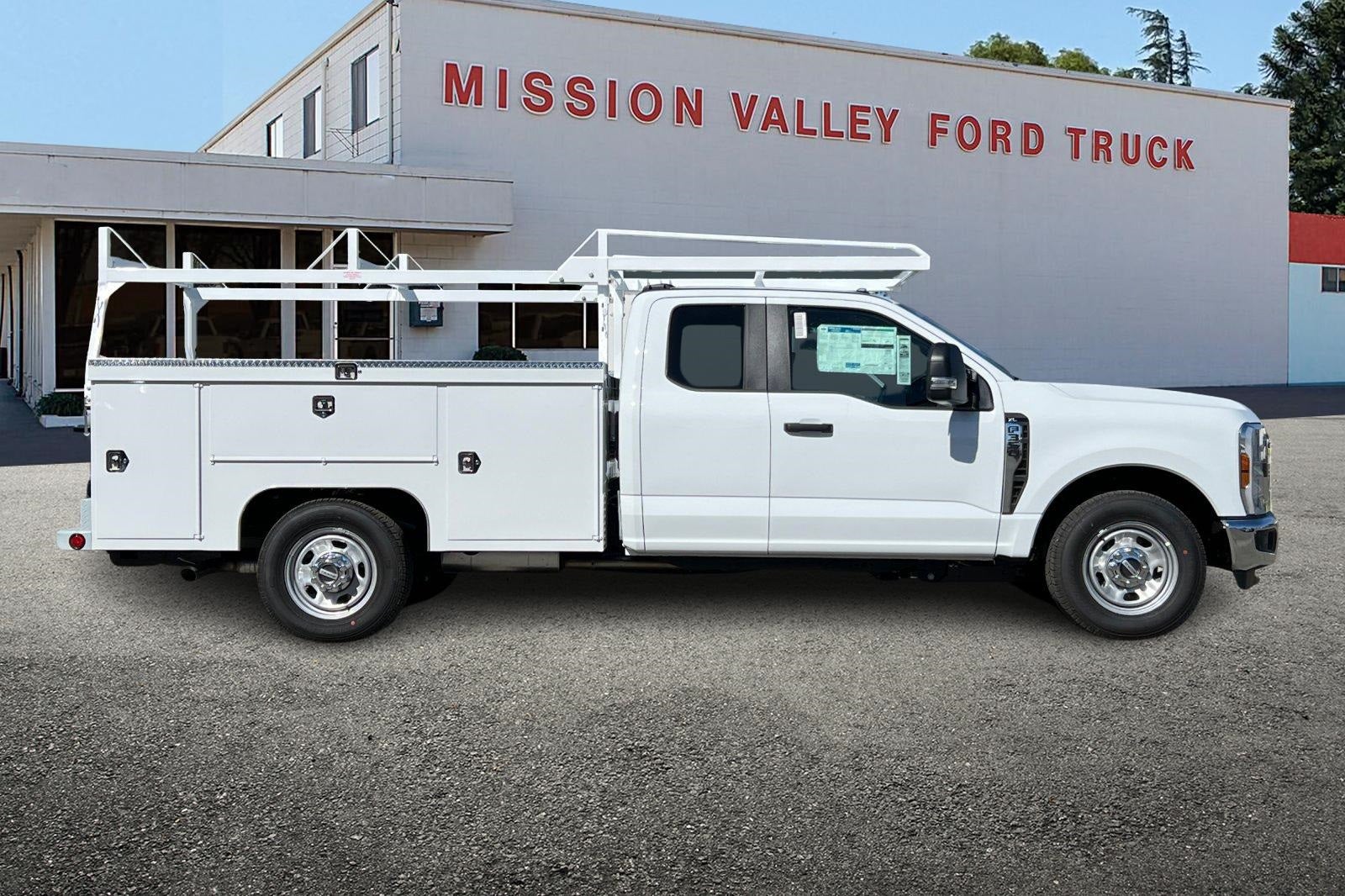 2026 Ford F-350SD XL Super Cab 9' Scelzi Service Body