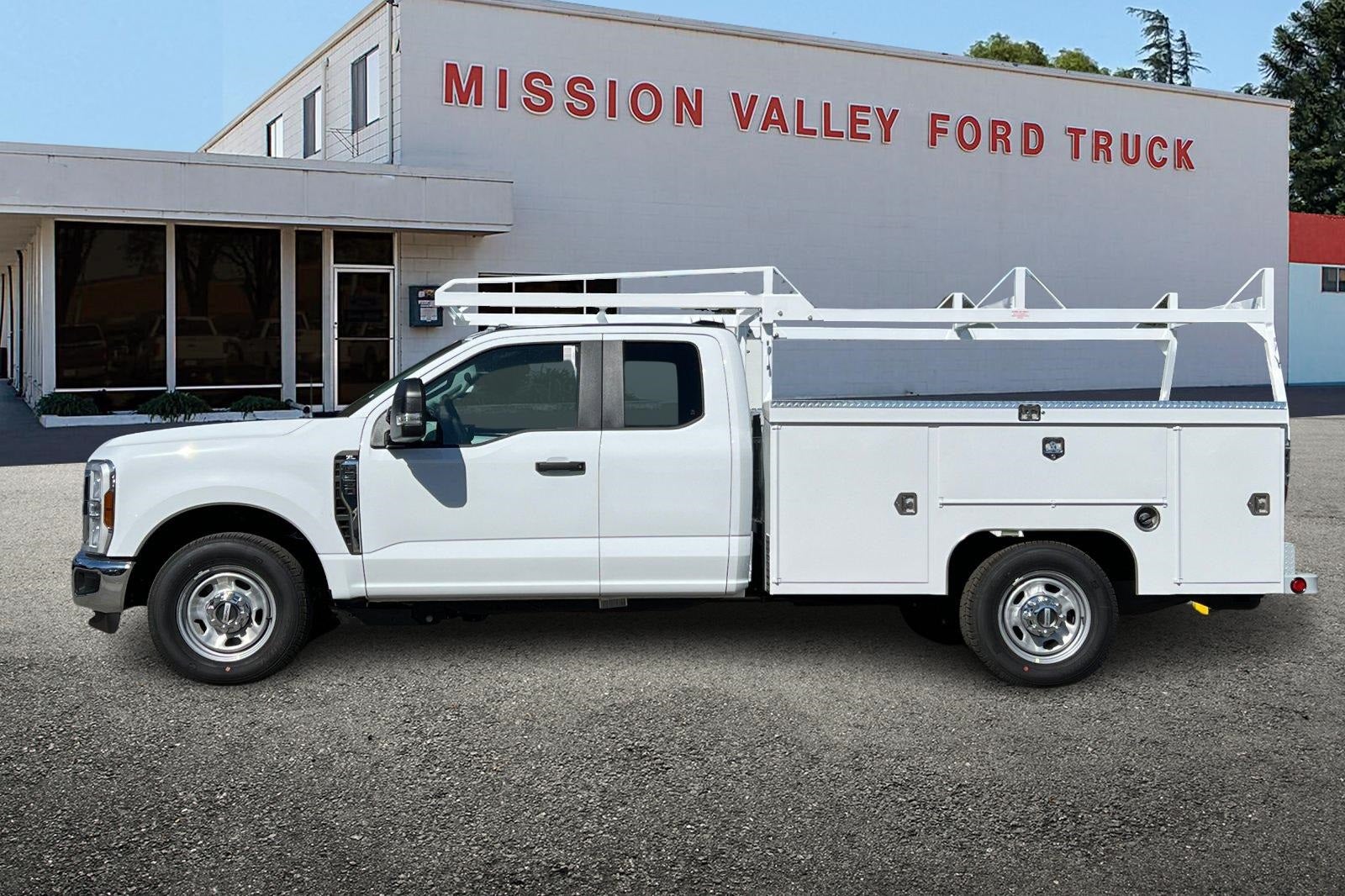 2026 Ford F-350SD XL Super Cab 9' Scelzi Service Body