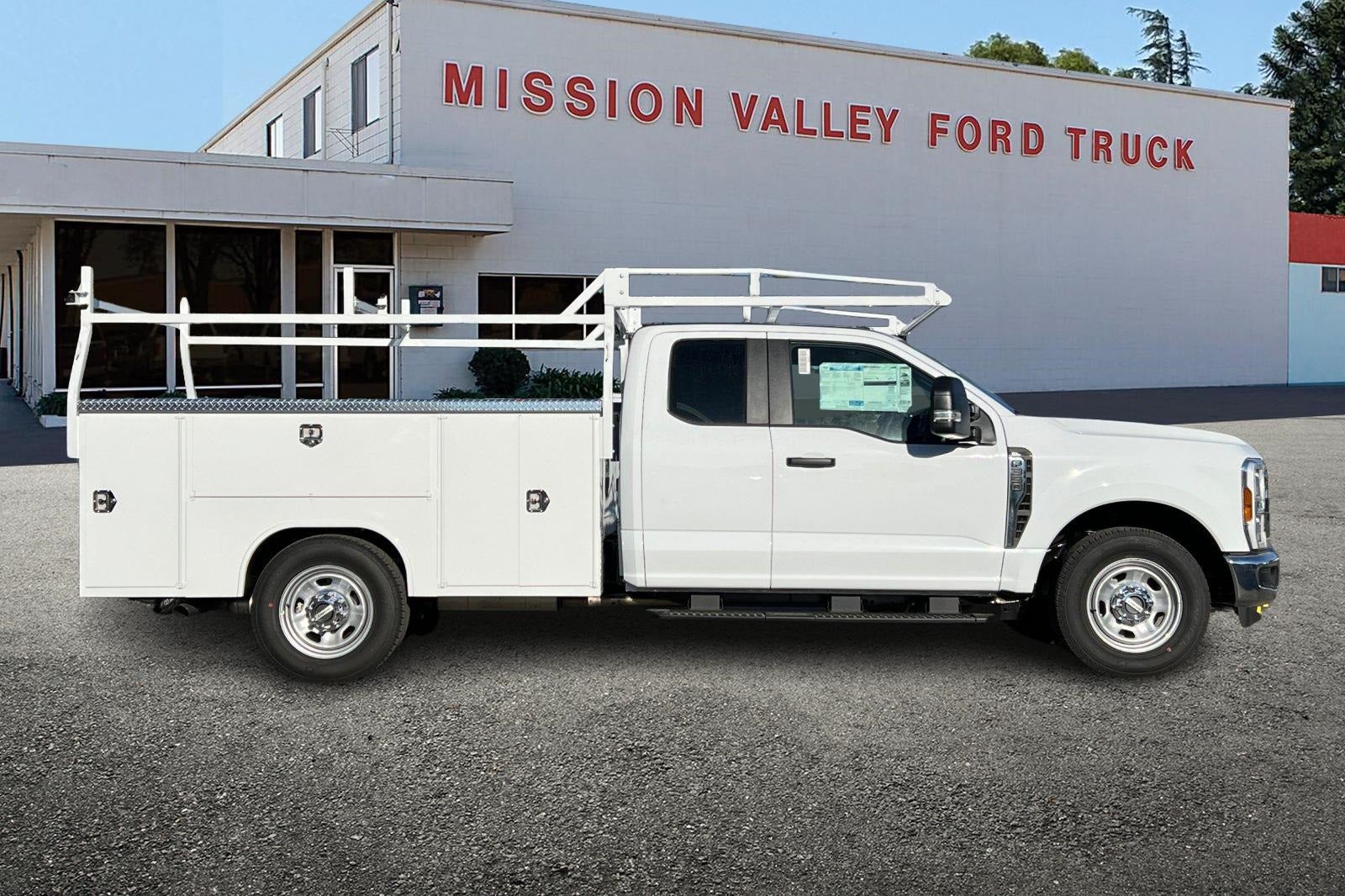 2026 Ford F-350SD XL 9' Harbor Service Body