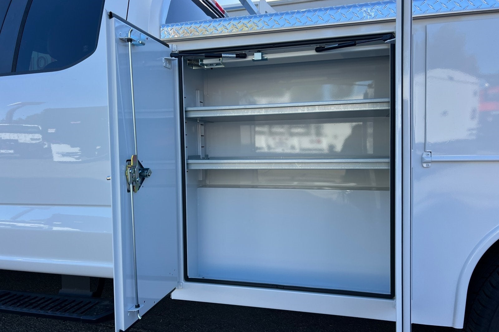 2026 Ford F-350SD XL 9' Harbor Service Body