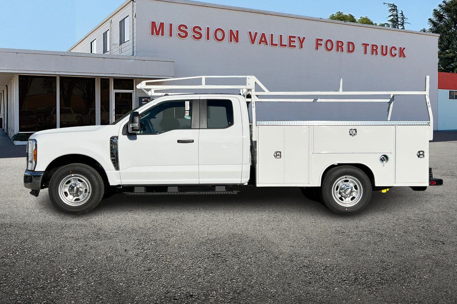2026 Ford F-350SD XL 9' Harbor Service Body