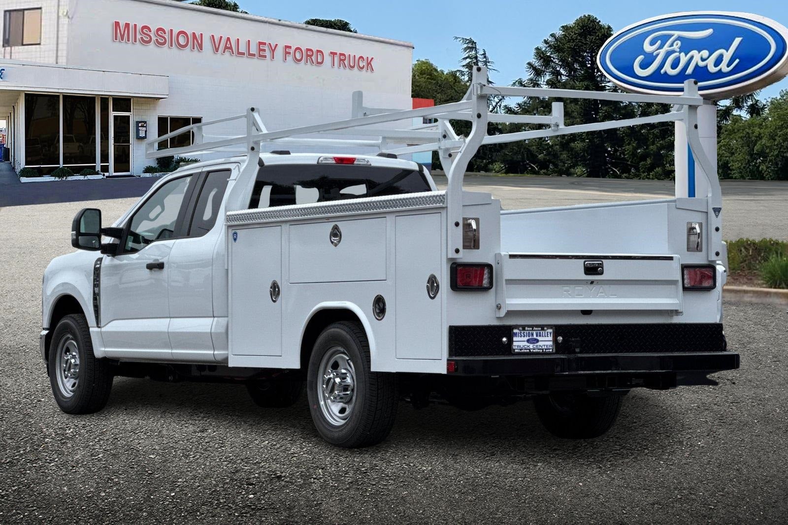 2025 Ford F-350SD XL Super Cab 9' Royal Service Body