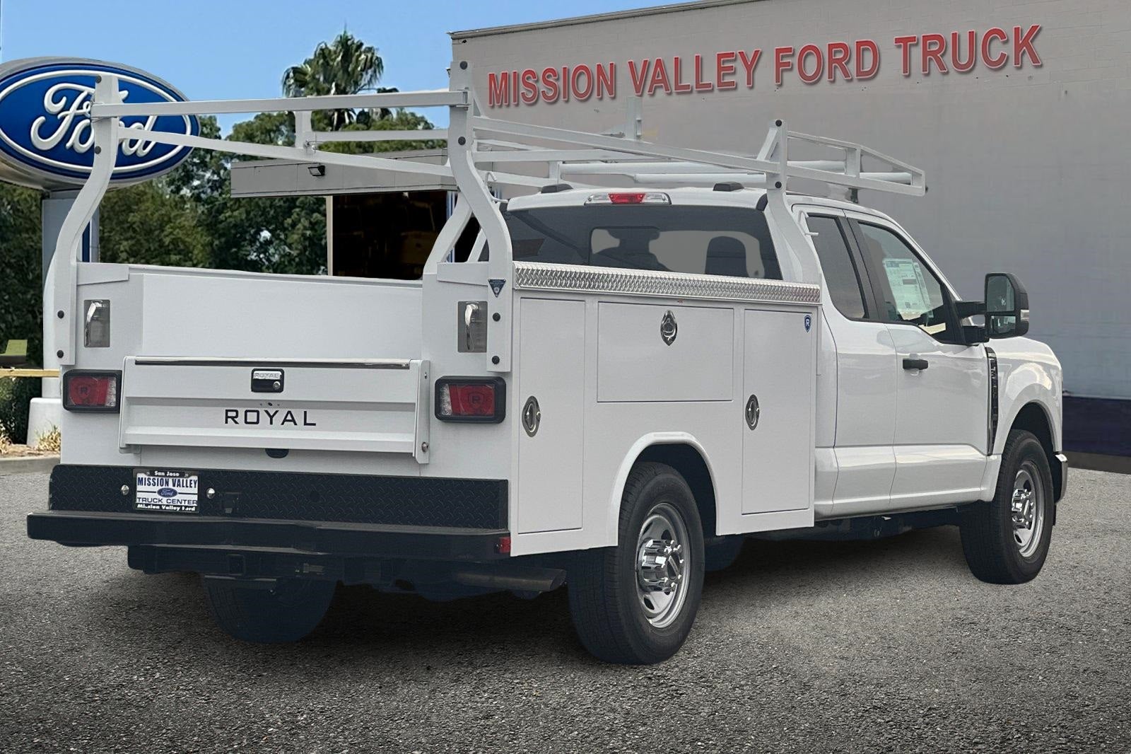 2025 Ford F-350SD XL Super Cab 9' Royal Service Body