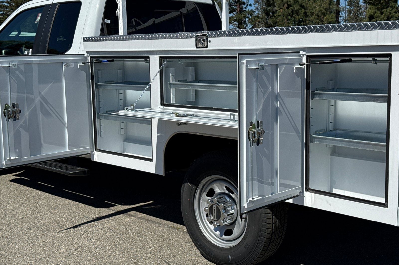 2026 Ford F-350SD XL 9' Scelzi Service Body