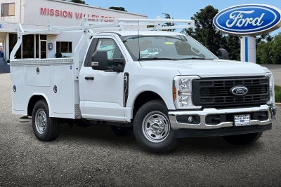 2026 Ford F-250SD XL 2D Standard Cab 8' Royal Service Body