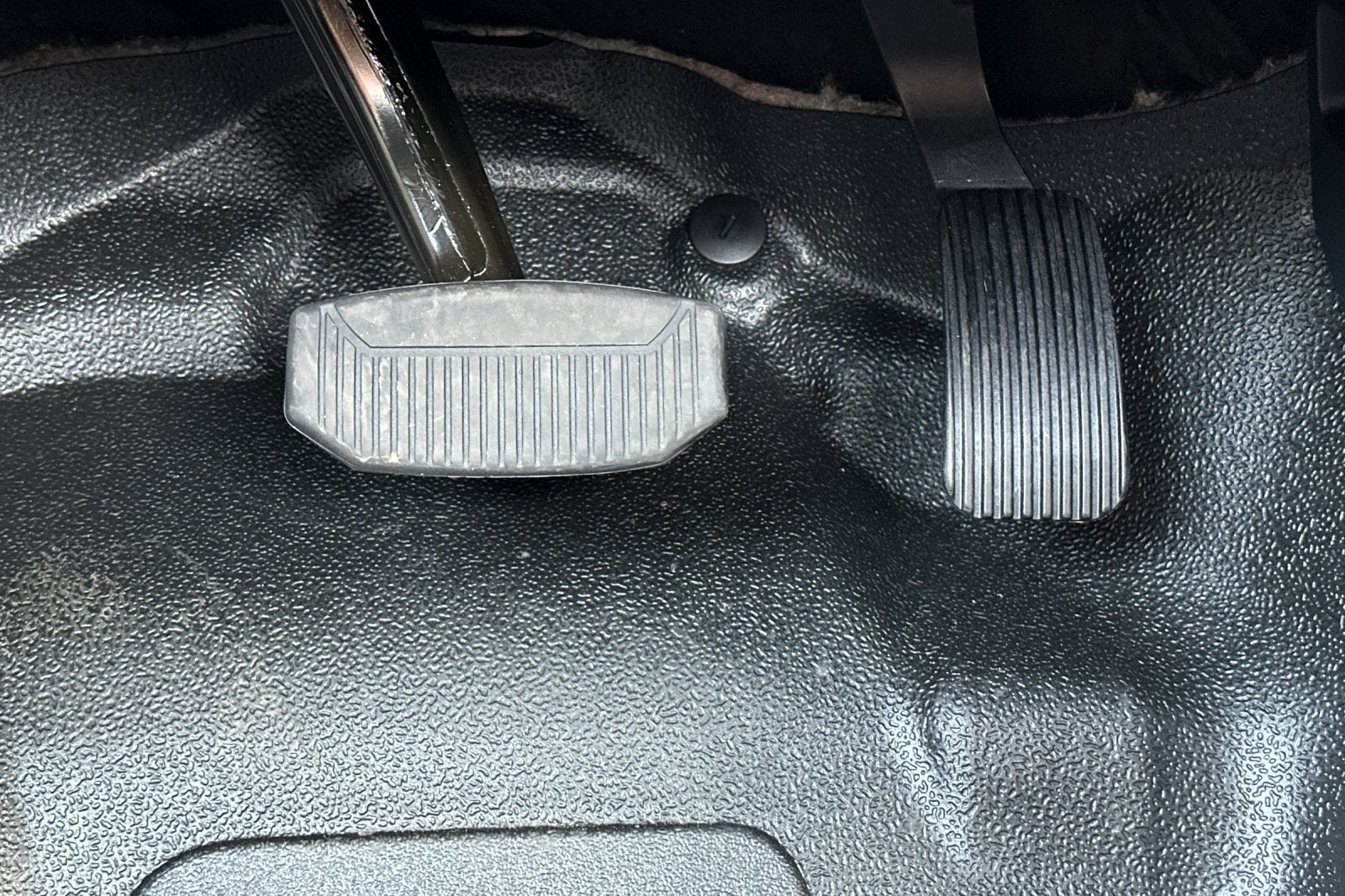 2025 Ford F-600SD XL Standard Cab & Chassis