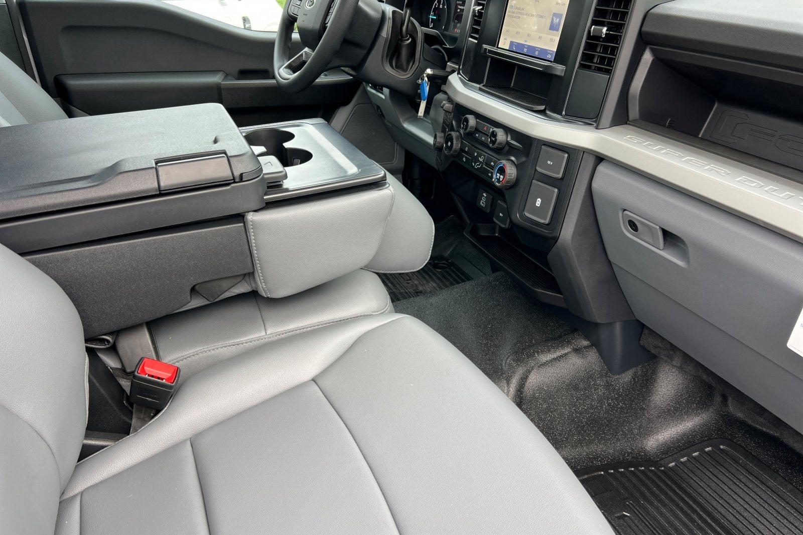 2025 Ford F-600SD XL