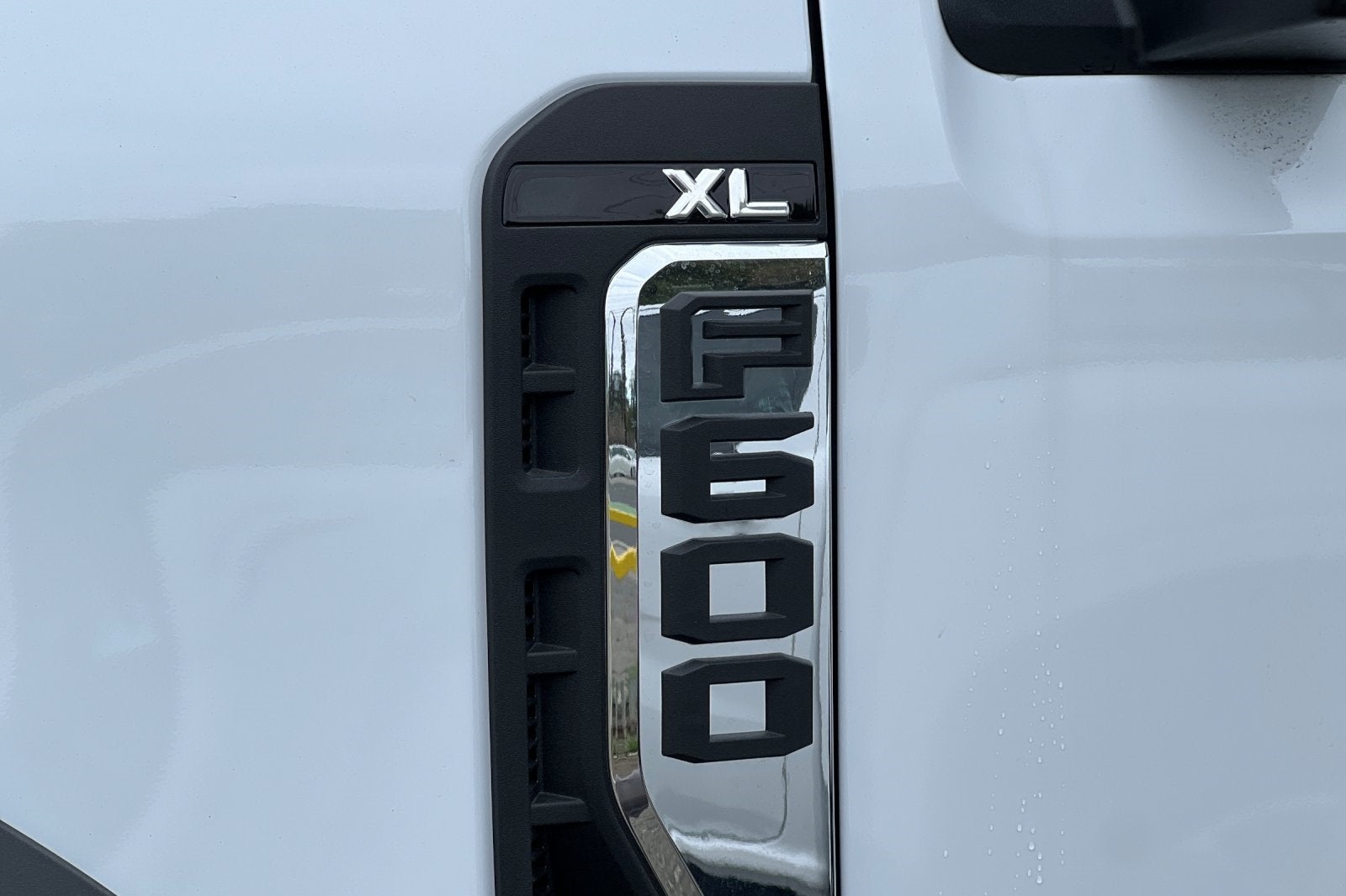 2025 Ford F-600SD XL