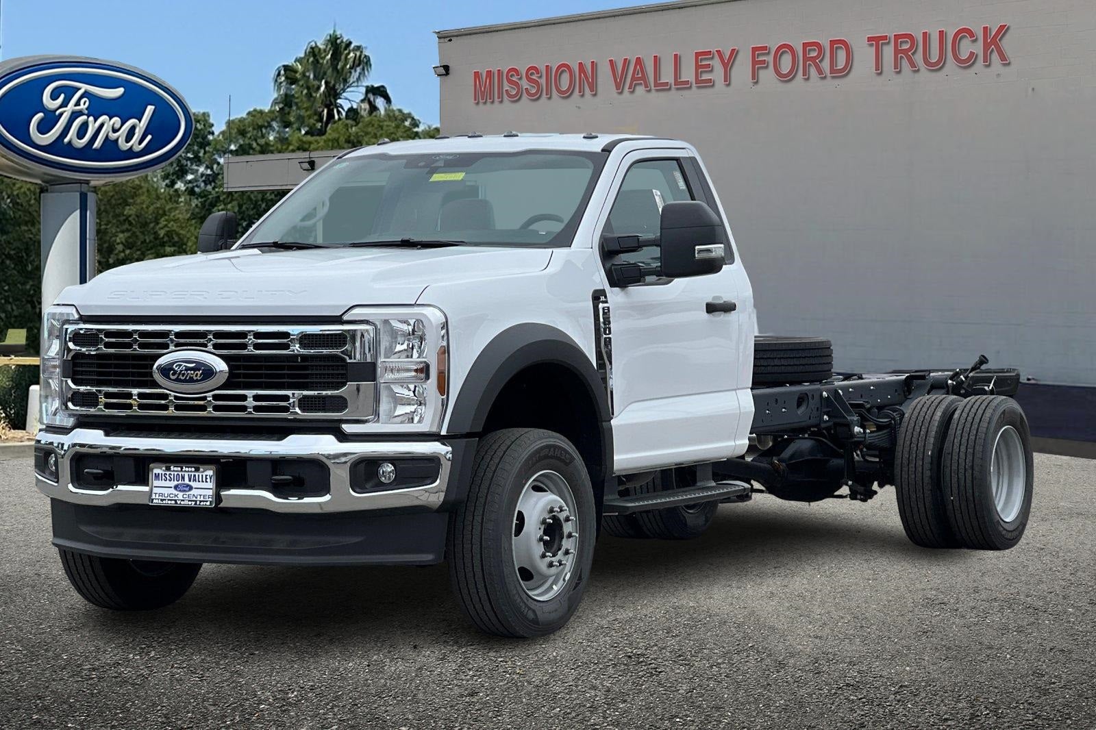 2025 Ford F-600SD XL