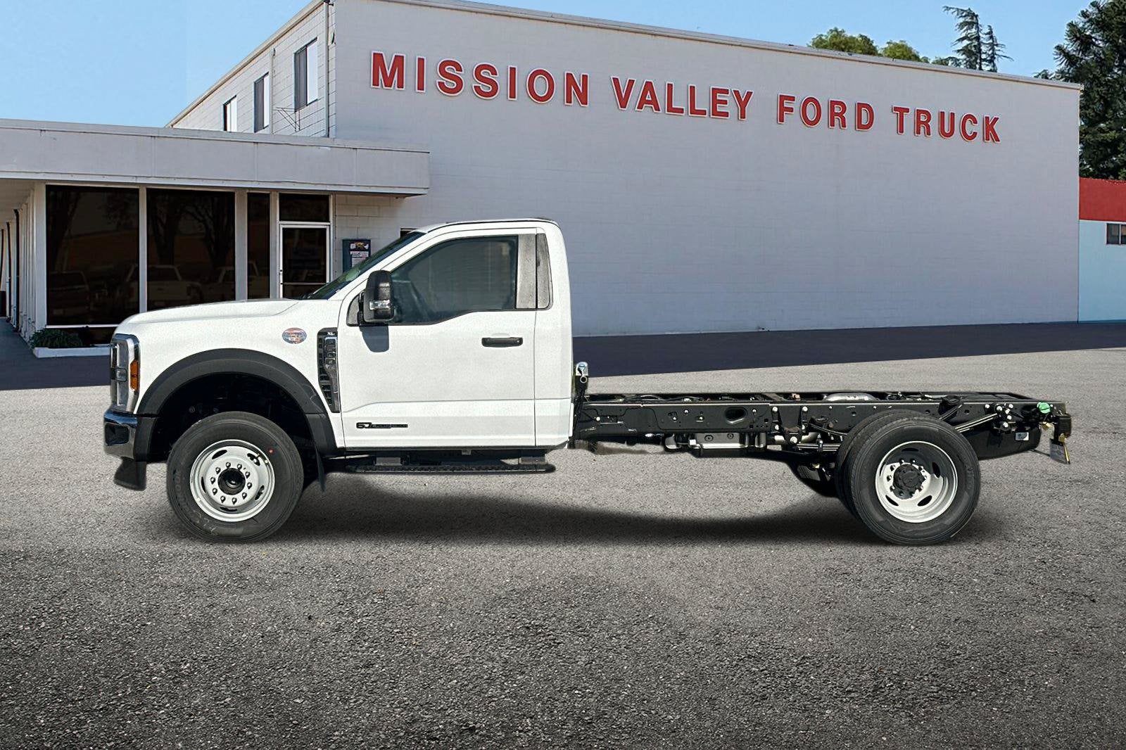 2026 Ford F-600SD XL