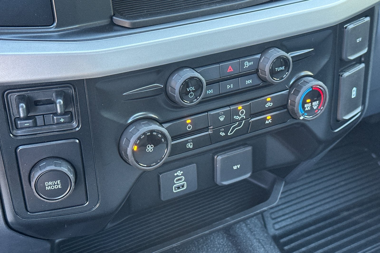 2026 Ford F-600SD XL