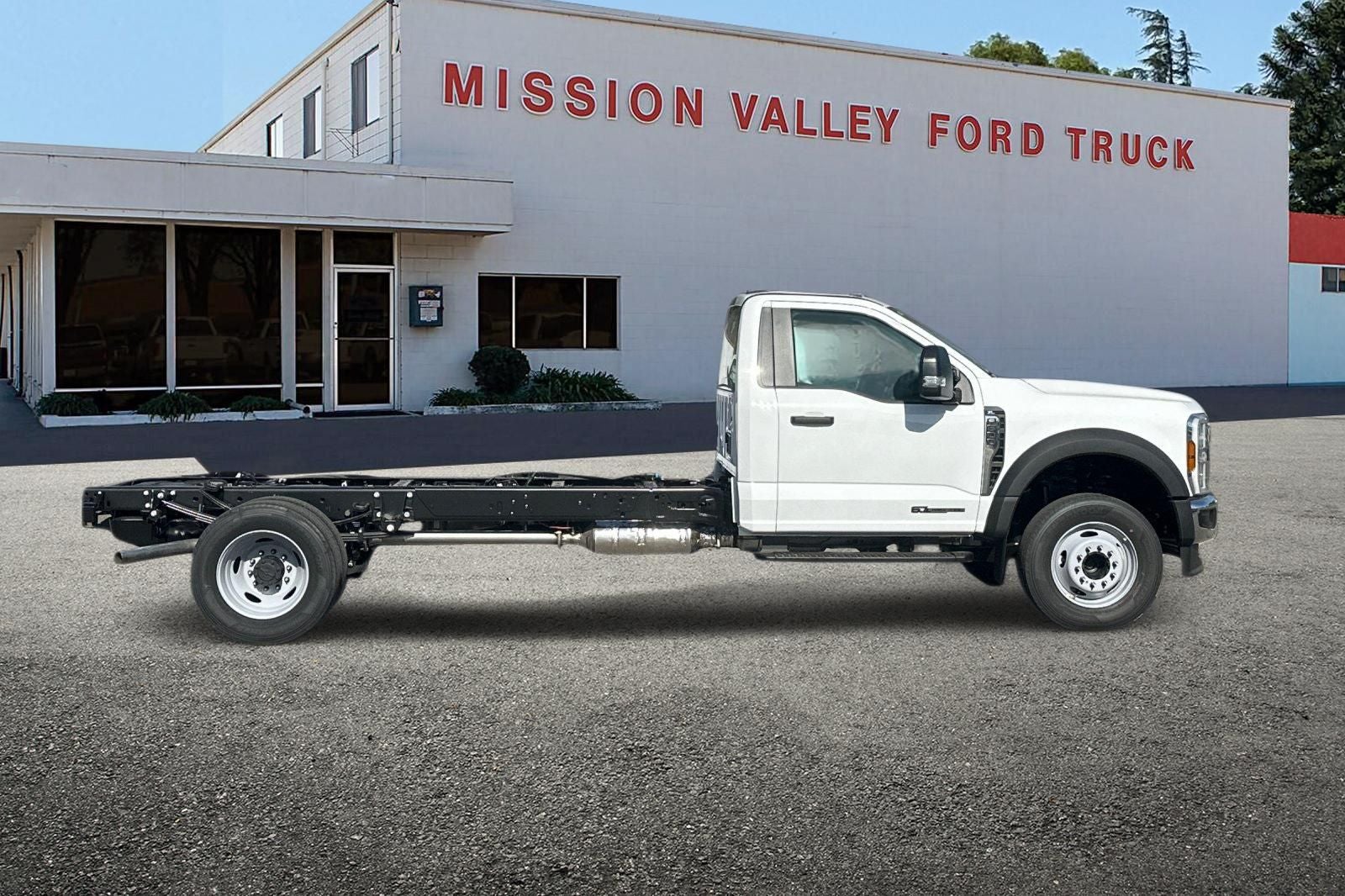 2026 Ford F-600SD XL