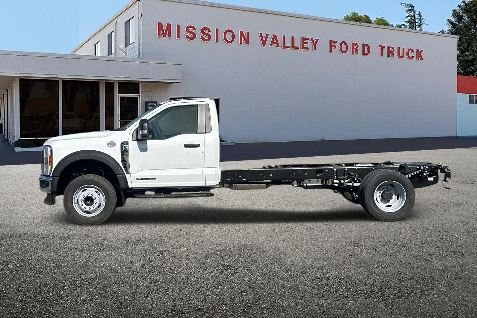 2026 Ford F-600SD XL