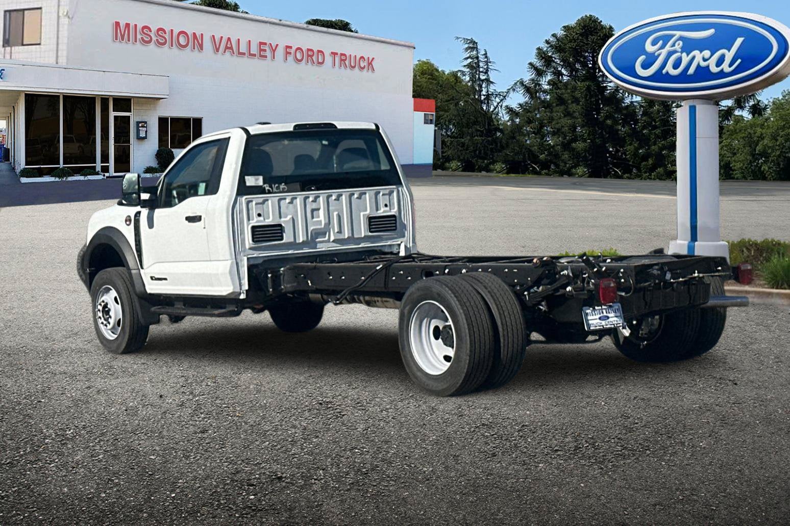 2026 Ford F-600SD XL