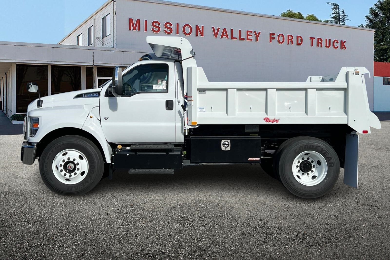 2026 Ford F-650SD Base 5/7 Yard Rugby Dump