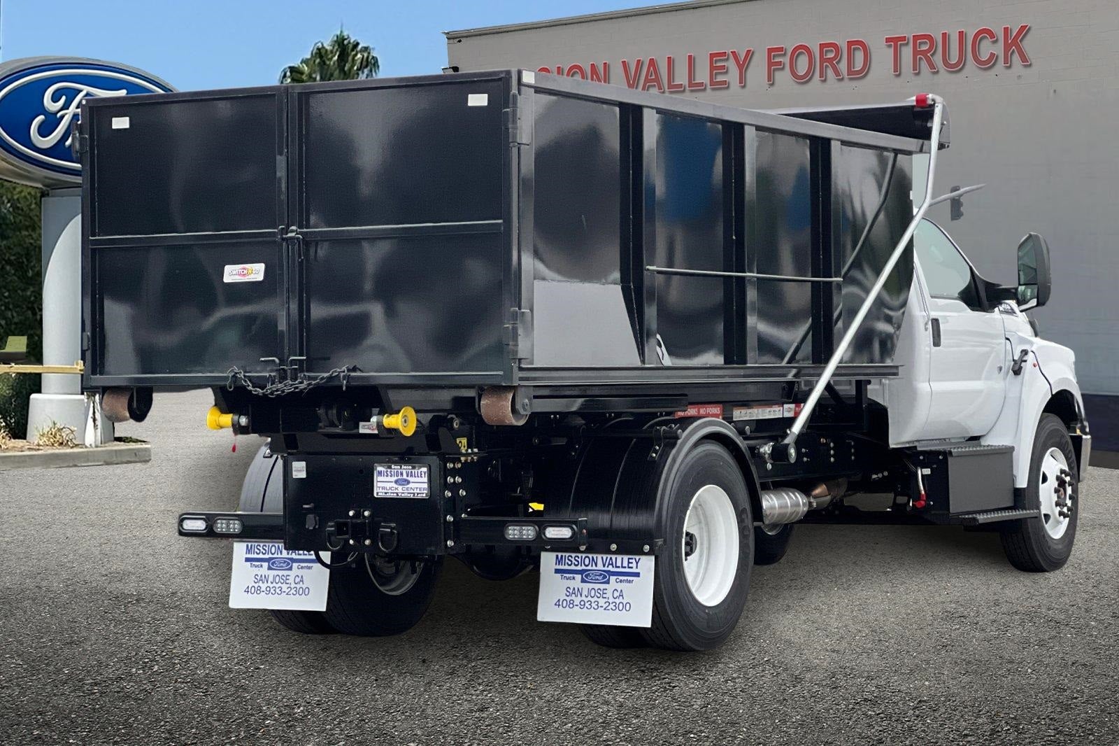 2026 Ford F-650SD Base