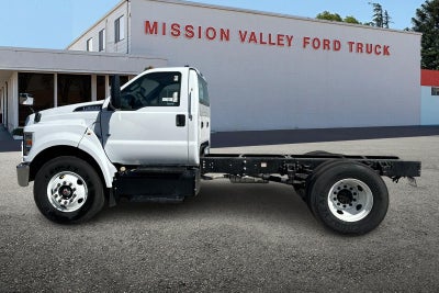 2027 Ford F-650SD Base
