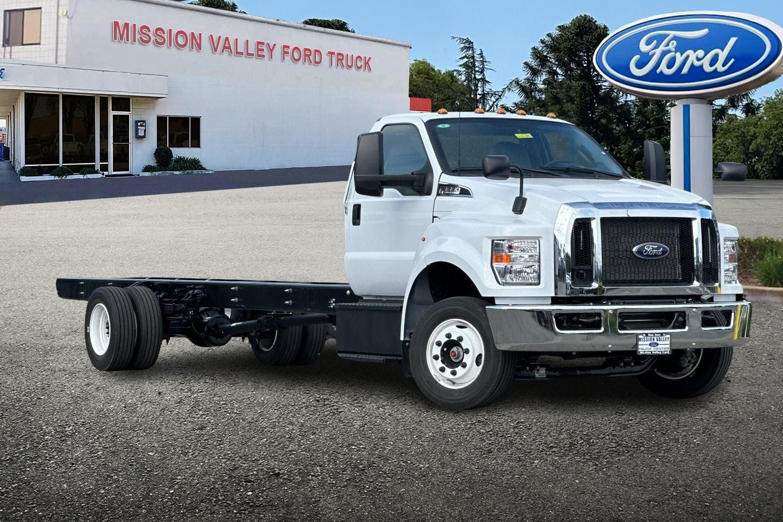 2027 Ford F-650SD Base