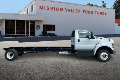 2027 Ford F-650SD Base