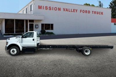 2027 Ford F-650SD Base
