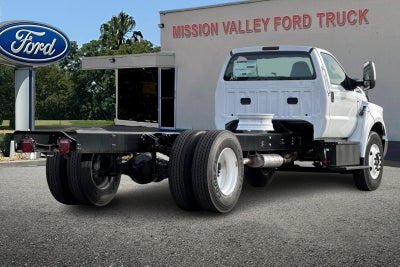2027 Ford F-650SD Base