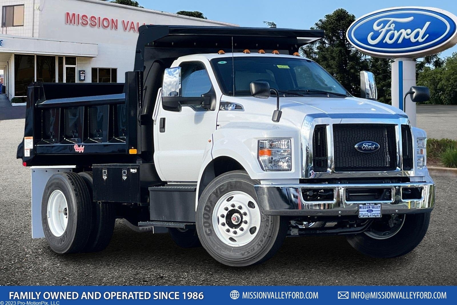 2026 Ford F-650SD Base 5/7 Yard Rugby Dump Body