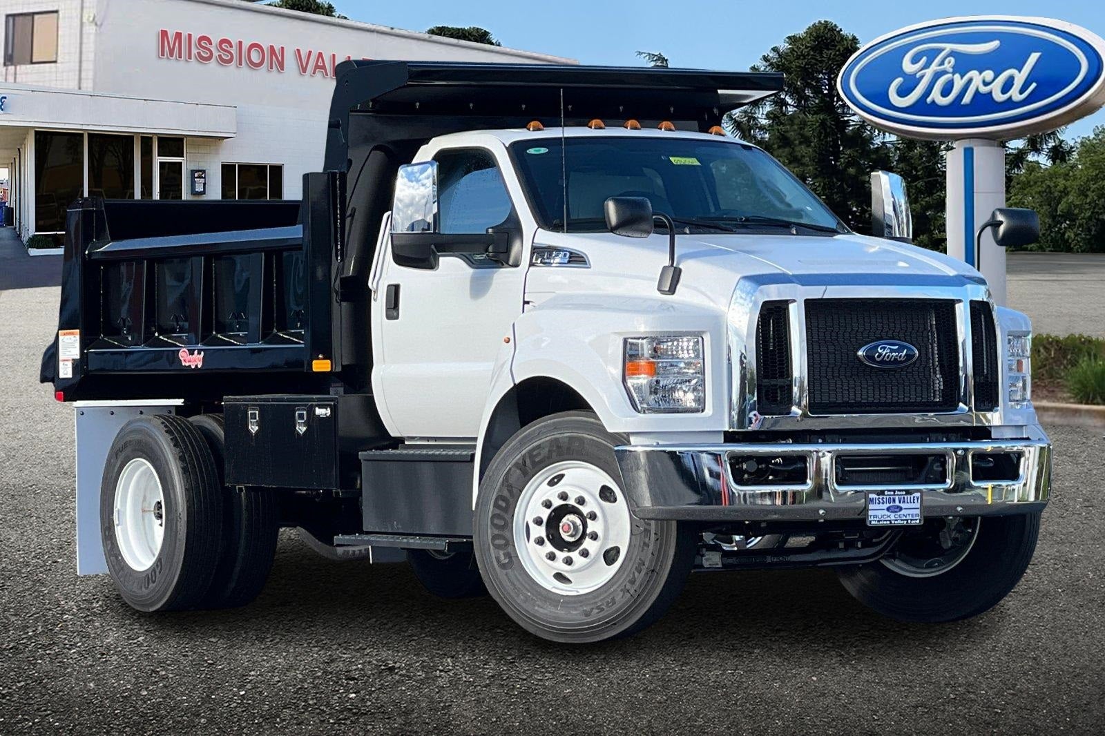 2026 Ford F-650SD Base 5/7 Yard Rugby Dump Body