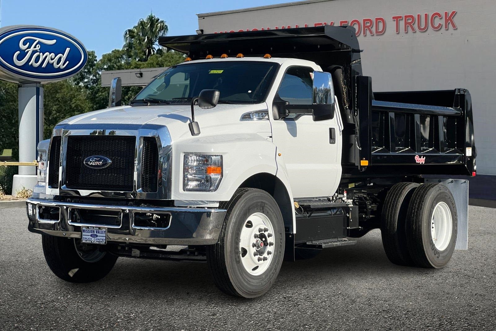2026 Ford F-650SD Base 5/7 Yard Rugby Dump Body